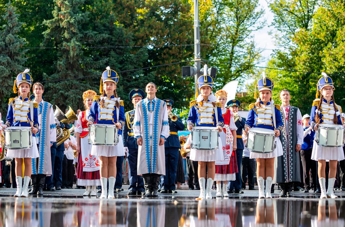 Духовой оркестр на площади – фестиваль «Сызранский помидор»